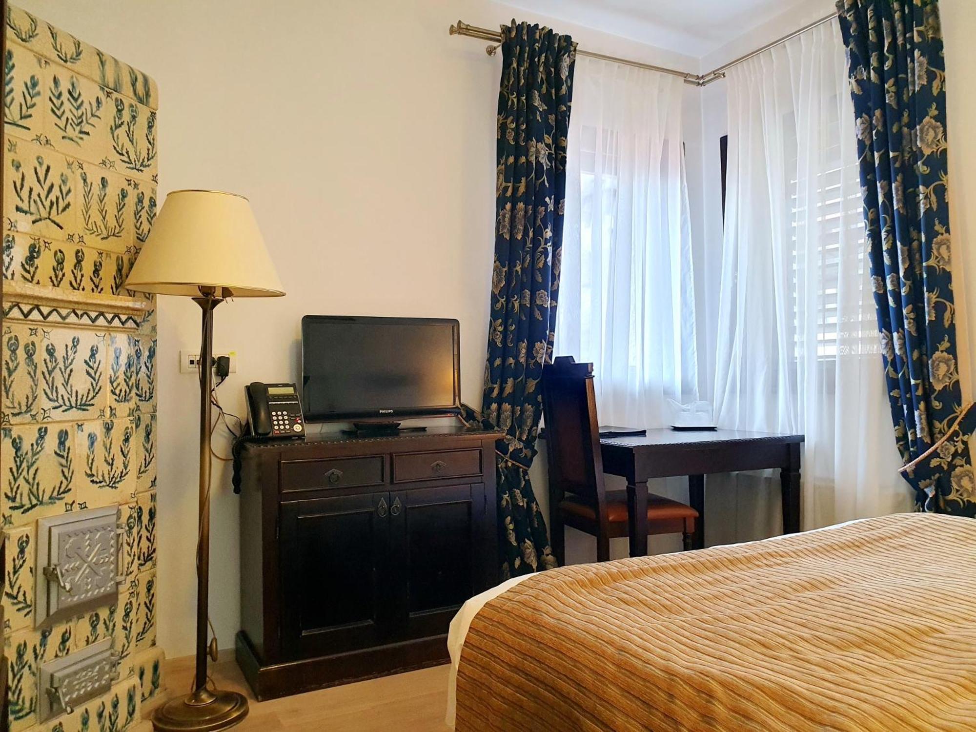 Buşteni 维拉莱奥尼达旅馆酒店 外观 照片