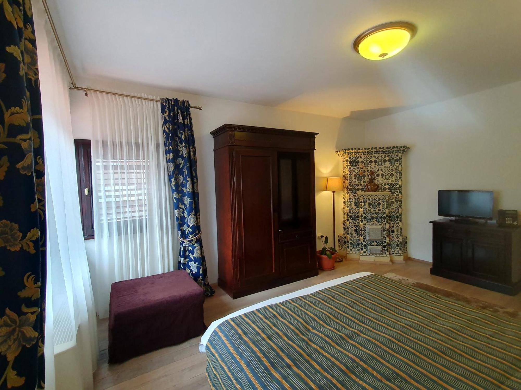 Buşteni 维拉莱奥尼达旅馆酒店 外观 照片